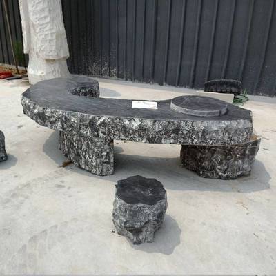 定做石雕桌椅 融合藝術(shù)與實用的公園裝飾